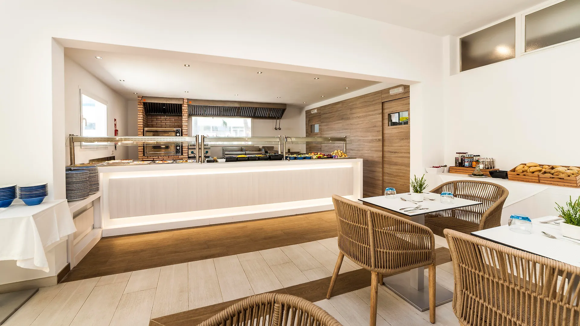 **** Hotel Globales Mediterrani Cala Blanca  Hiszpania